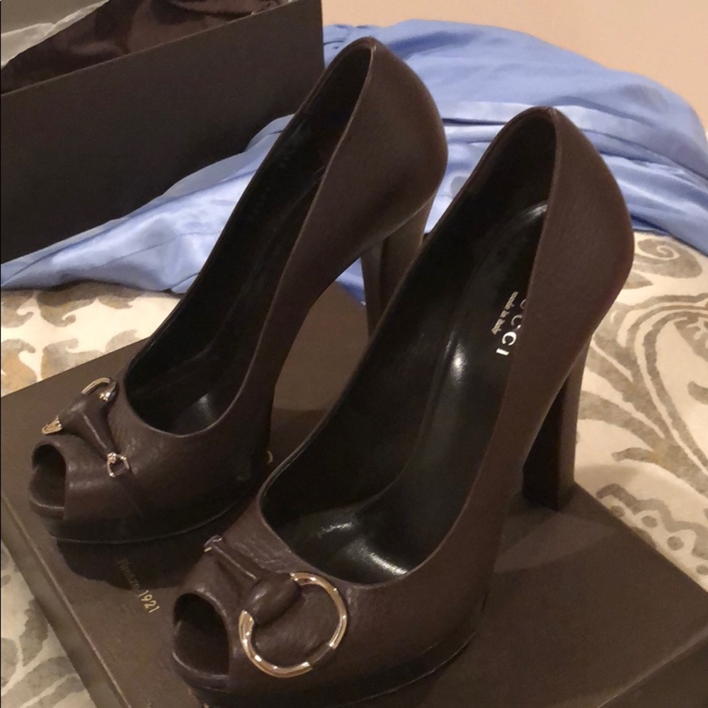 GUCCI pumps